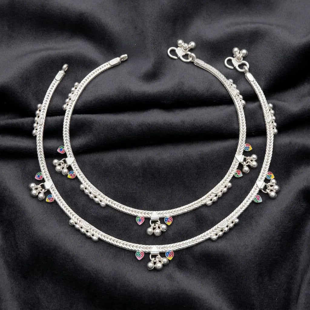 Lightweight Silver Traditional Golusu