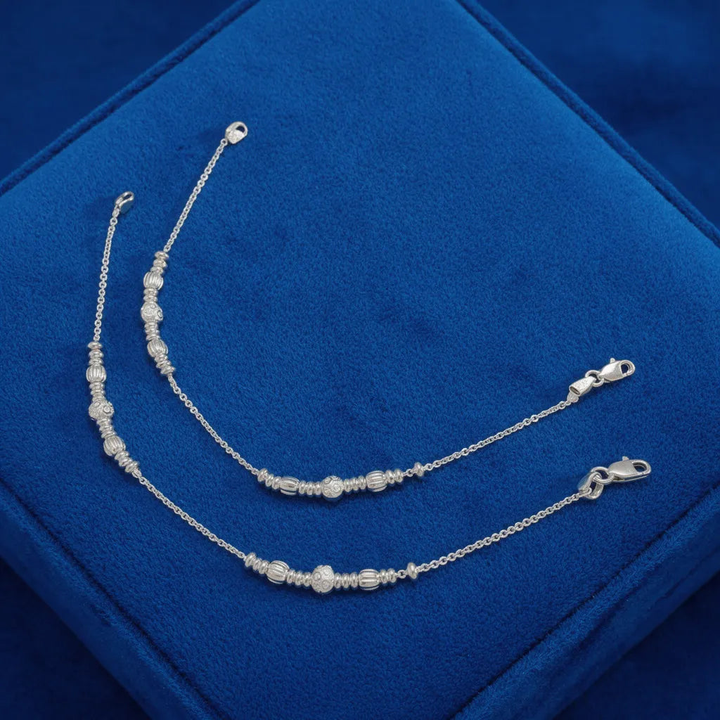 Lightweight Silver Traditional Golusu