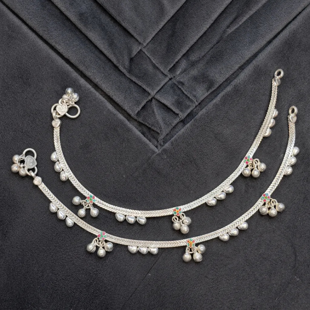 Lightweight Silver Traditional Golusu