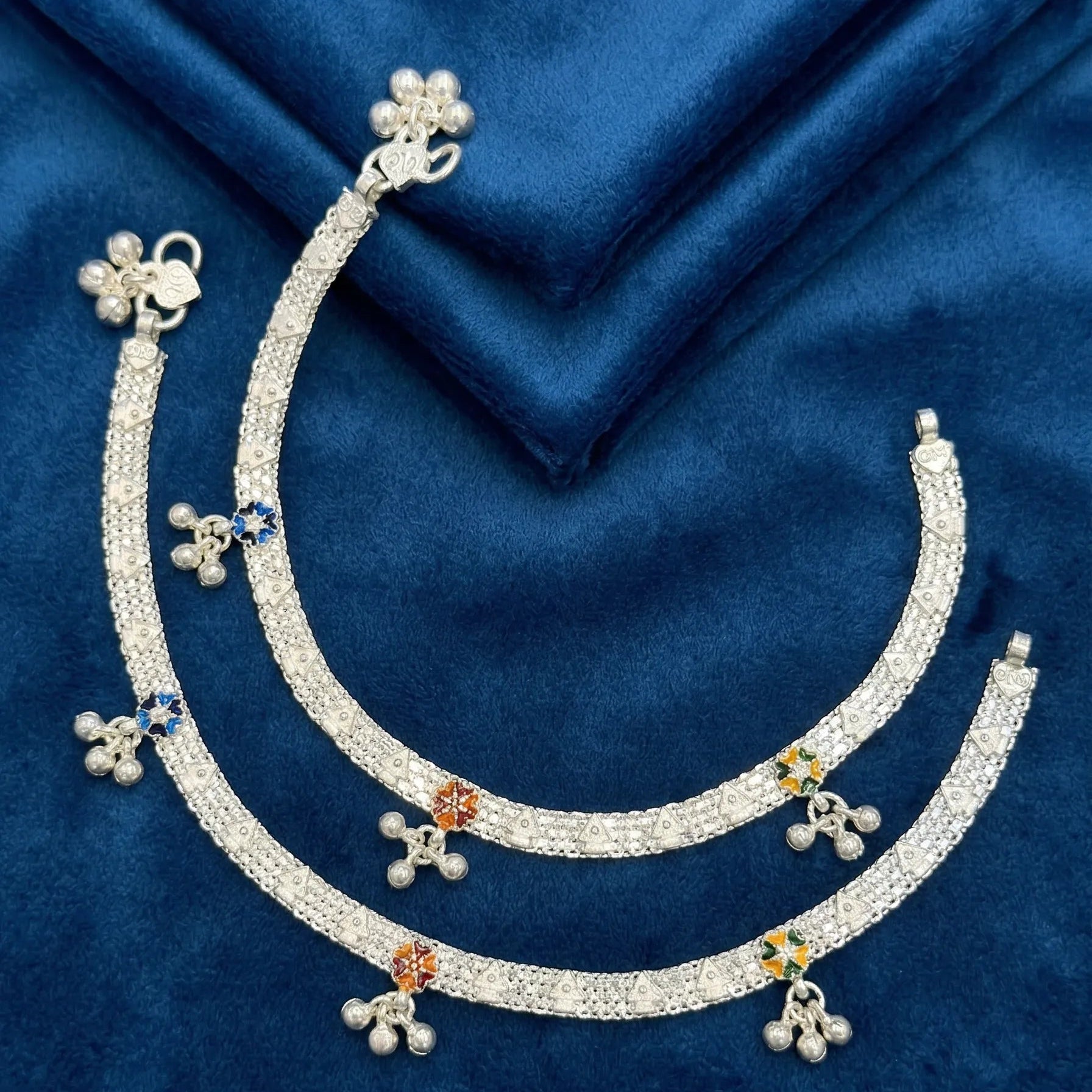 Lightweight Silver Traditional Golusu