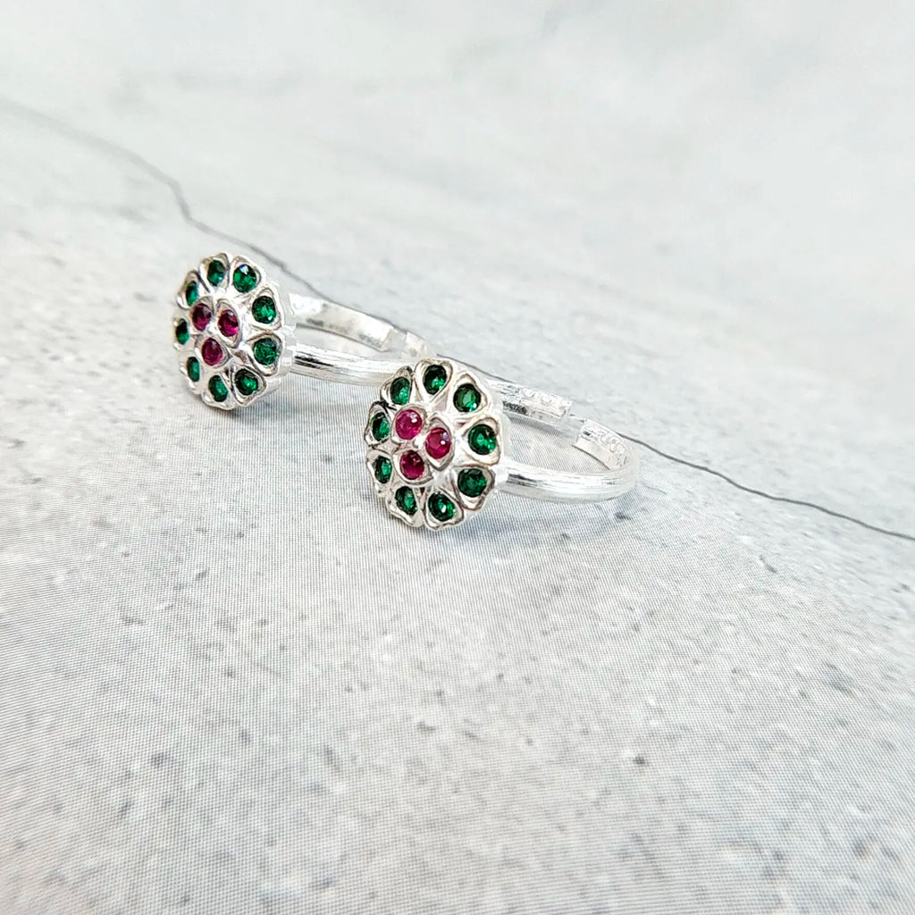 Classic Stone Silver Metti