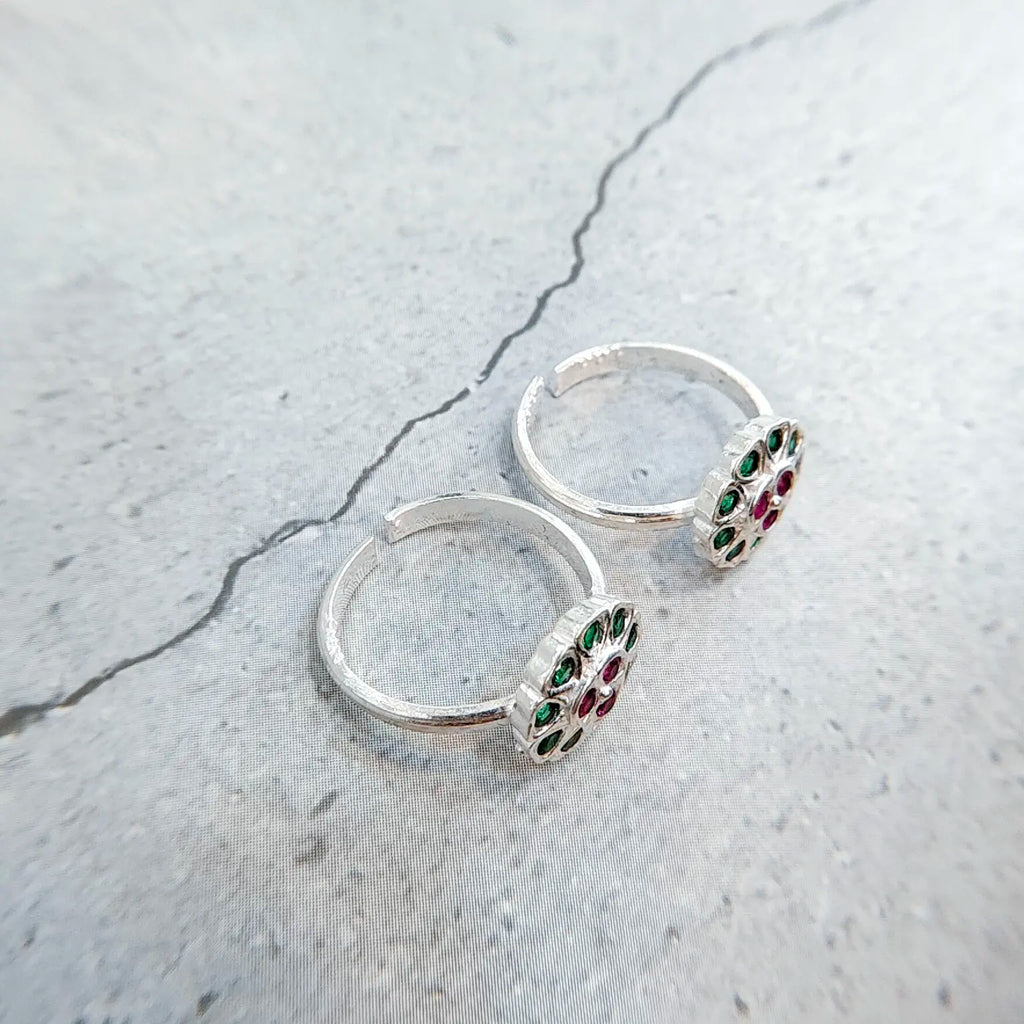 Classic Stone Silver Metti
