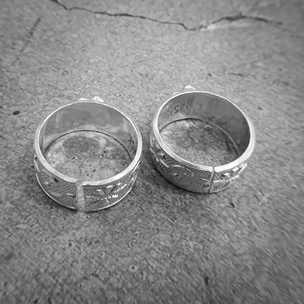 Fancy Enamel Silver Metti