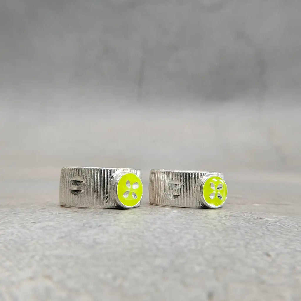 Traditional Enamel Silver Metti