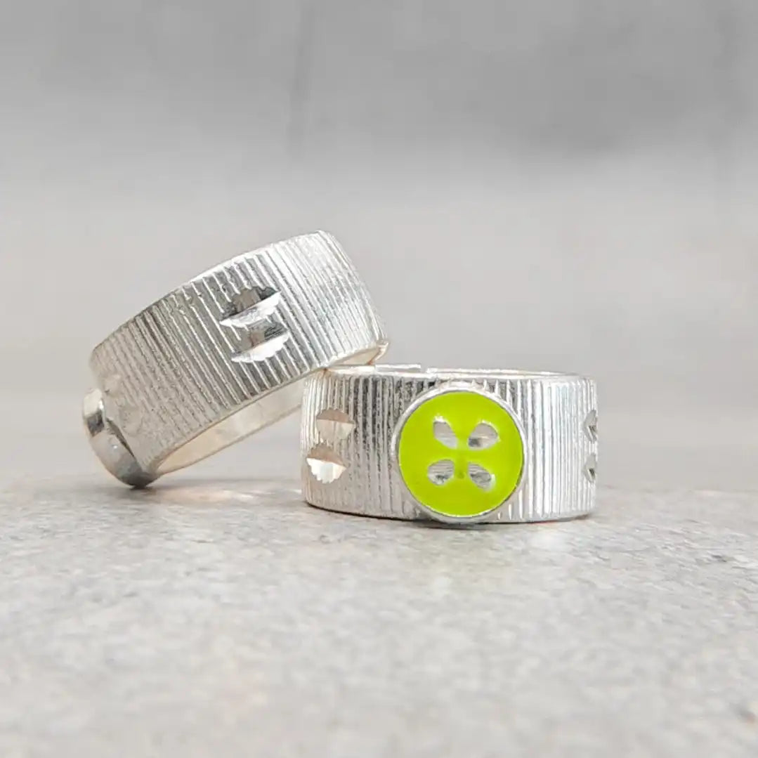 Traditional Enamel Silver Metti