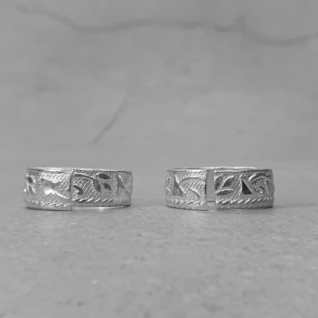 Traditional Parrot Silver Metti