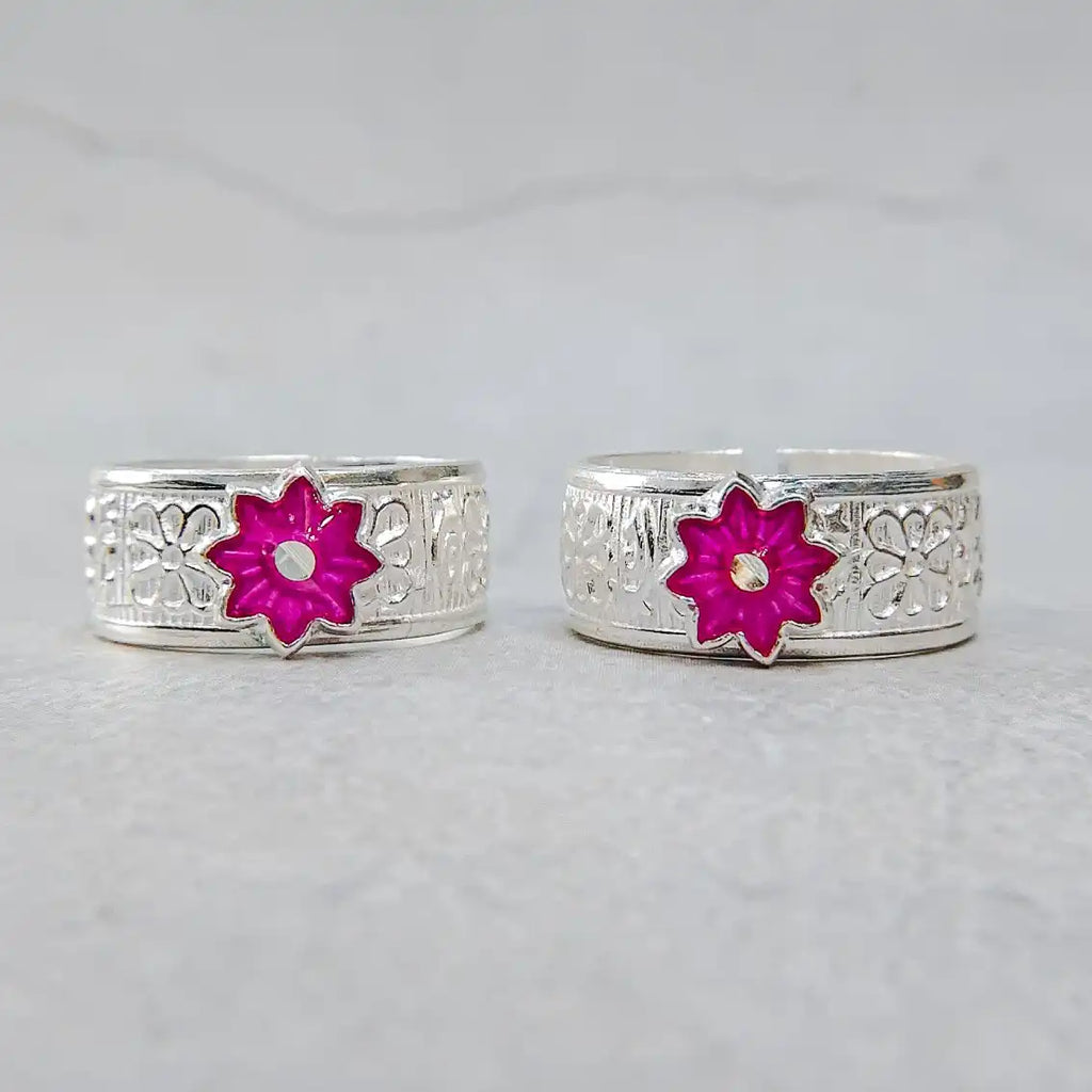 Traditional Flower Silver Metti